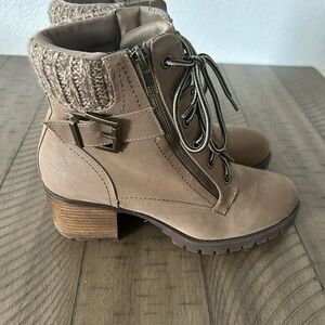 Women's Tan Ankle Boots